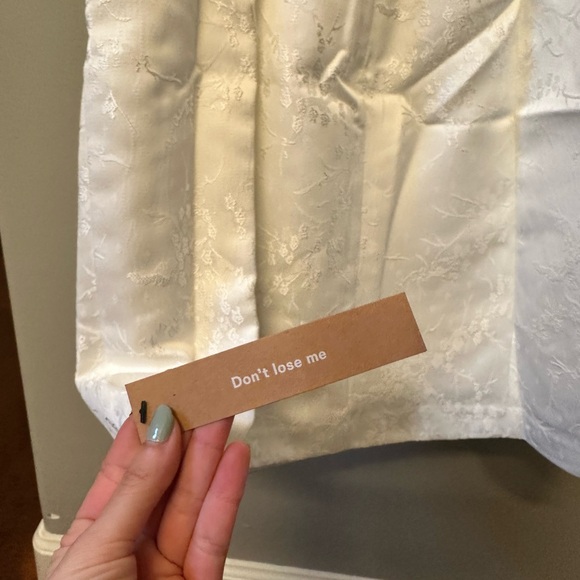 Reformation Gabby Dress - Size 8 - Bridal, romantic - Picture 5 of 8